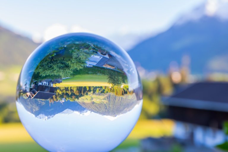 Jennifer Farley: „Von Moment zu Moment“ vom 16. August 2019