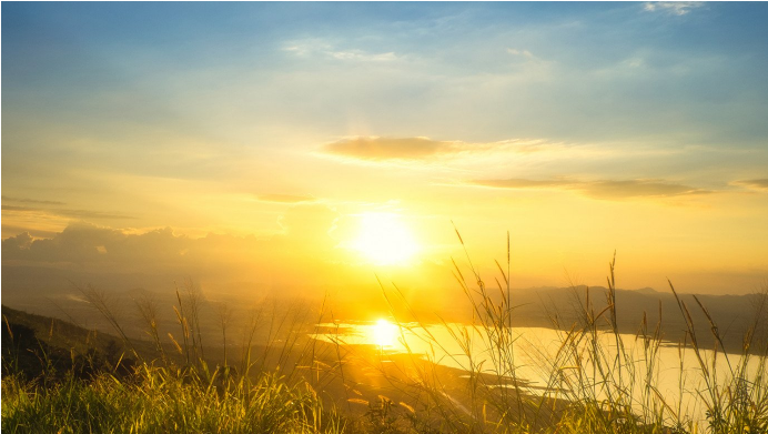 Merkspruch „Im Osten geht die Sonne auf, im Süden ist ihr Mittagslauf, im Westen wird sie untergehen, im Norden ist sie nie zu sehen.“