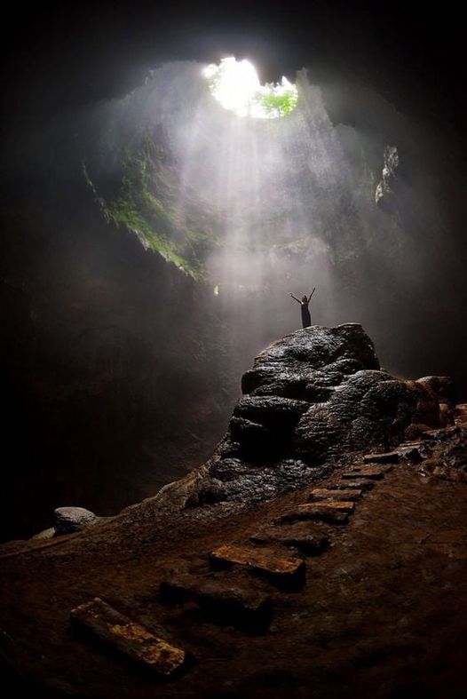 Du säst das Licht in der Dunkelheit, Jelelle Awen