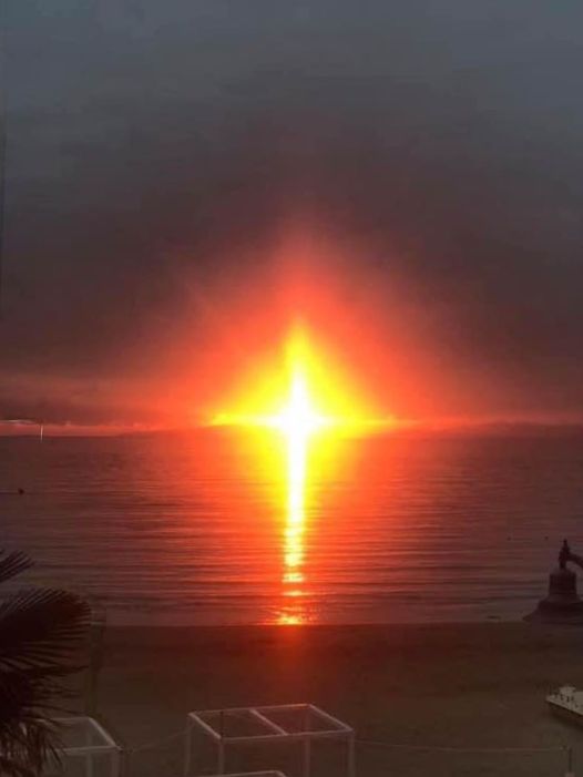 Celia Fenn, Der neue Sonnenfleck AR2822 explodierte am 7. Mai und erzeugte eine Sonneneruption der Klasse M3.9
