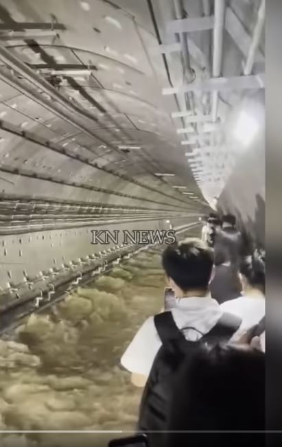 Schlimmste Flut in der Geschichte von Zhengzhou! Apokalypse in China !!