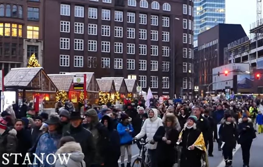 „Es endet nicht, wenn wir es nicht beenden“ DANKE HAMBURG