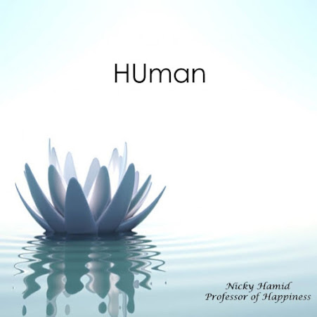Nicky Hamid: Warum ich das Wort „HUman“ für „Mensch“ verwende