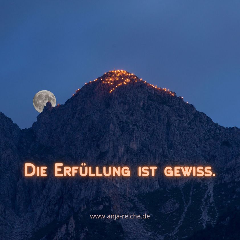Wir zünden sie an, die Leuchtfeuer auf den Hügeln und Bergen. Anja Reiche