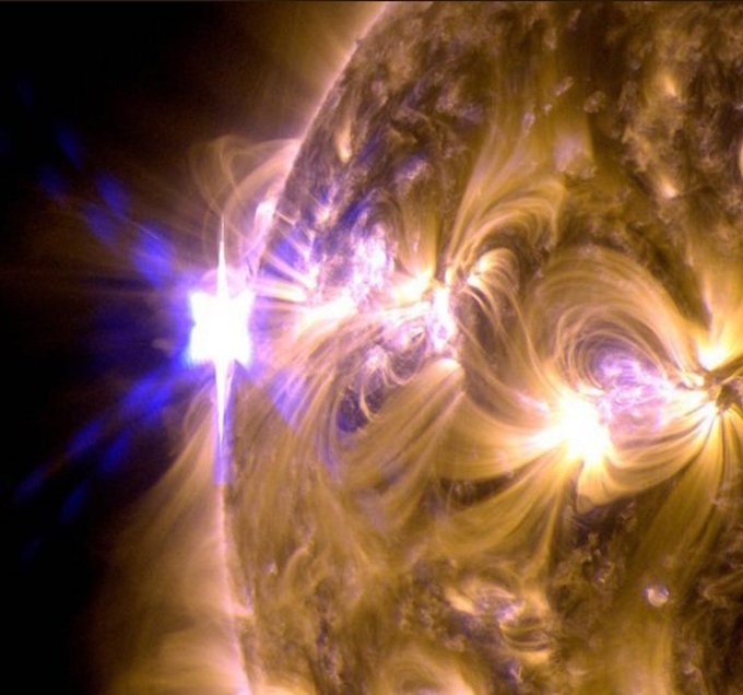 Der größte SolarFlare seit 2017 ist derzeit auf der Sonne im Gange!