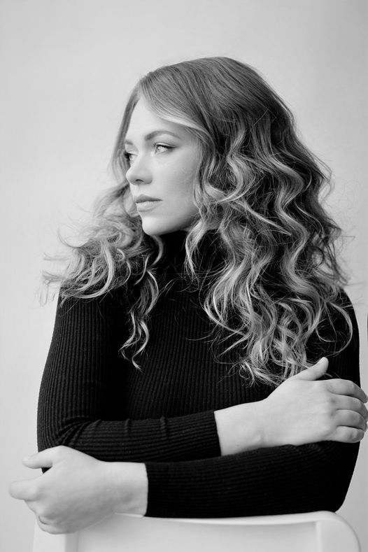 Eine der herzzerreißendsten Lektionen, die du je lernen wirst, ist, dass nicht alles, was du fühlst, von dir geheilt werden kann. Brianna Wiest
