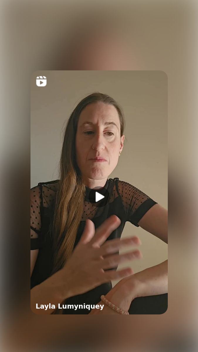 Die Rückkehr der Einweihung. Layla Lumyniquey